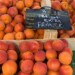 Abricots au marché français